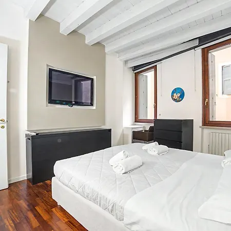 Appartamento Carducci Chic Apartment-