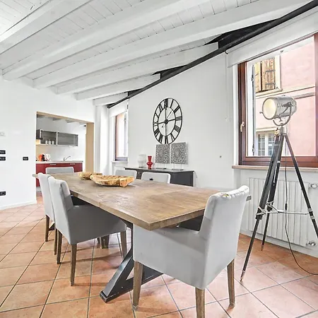 Carducci Chic Apartment- Appartamento